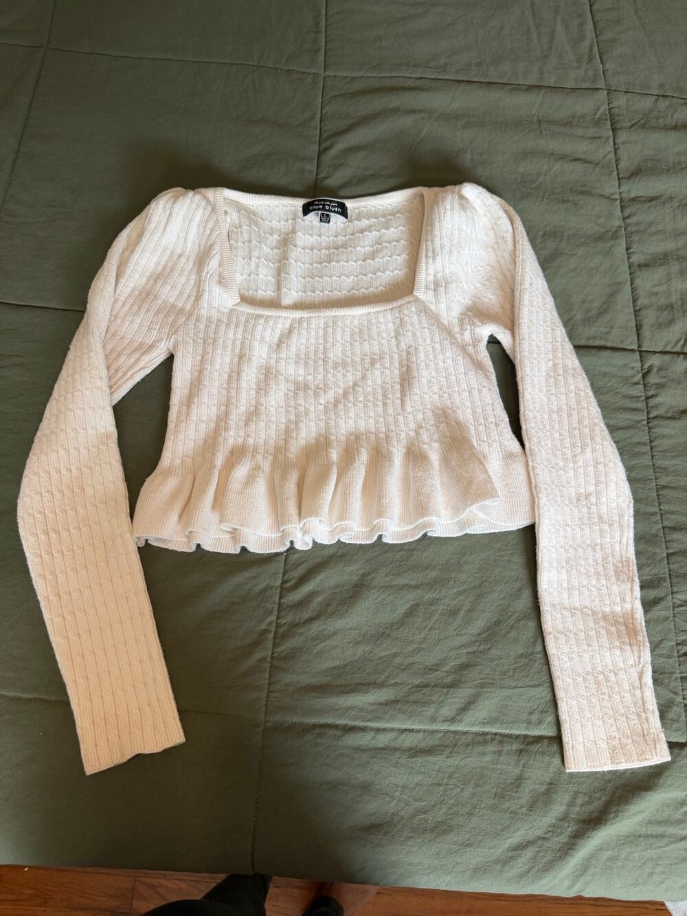 Blue Blush Sweater White Cropped Baby Doll Ruffle Ribbed Womens Large Long Sleev
